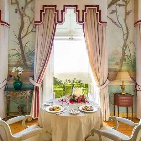 Valverde Palacio De Seteais - The Leading Of The World