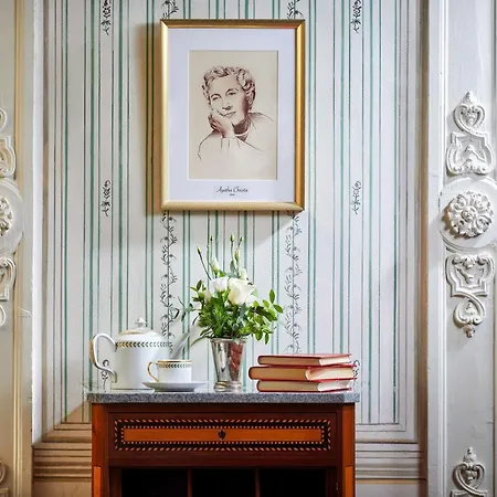 Valverde Palacio De Seteais - The Leading Of The World