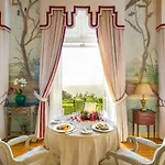 Valverde Palacio De Seteais - The Leading Of The World