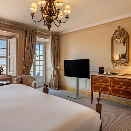Valverde Palacio De Seteais - The Leading Of The World