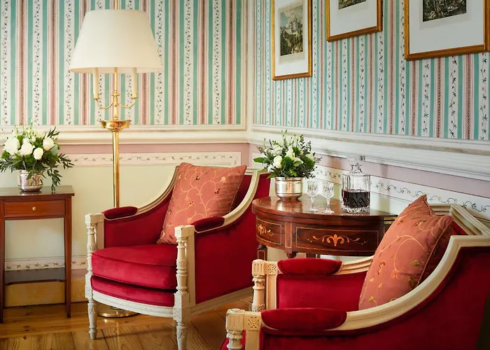 Valverde Palacio De Seteais - The Leading Of The World